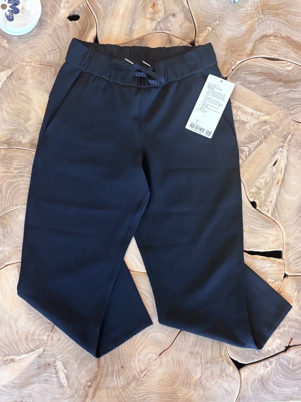 Lululemon On The Fly Crop Woven Pants Size 4 Black NWT Travel Work